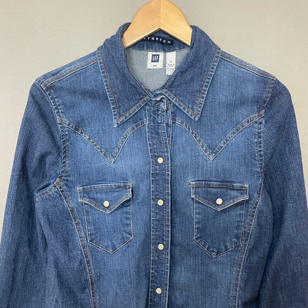 Vintage Gap Western Shirt Denim Look Stretch Women Size Medium Blue Pearl Snaps - Picture 3 of 16